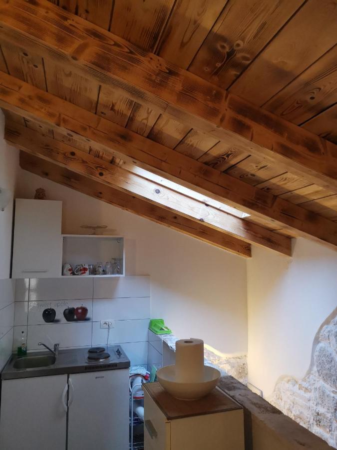 Apartment Beatrice. 10Mt To The Beach :) Rovinj Ngoại thất bức ảnh
